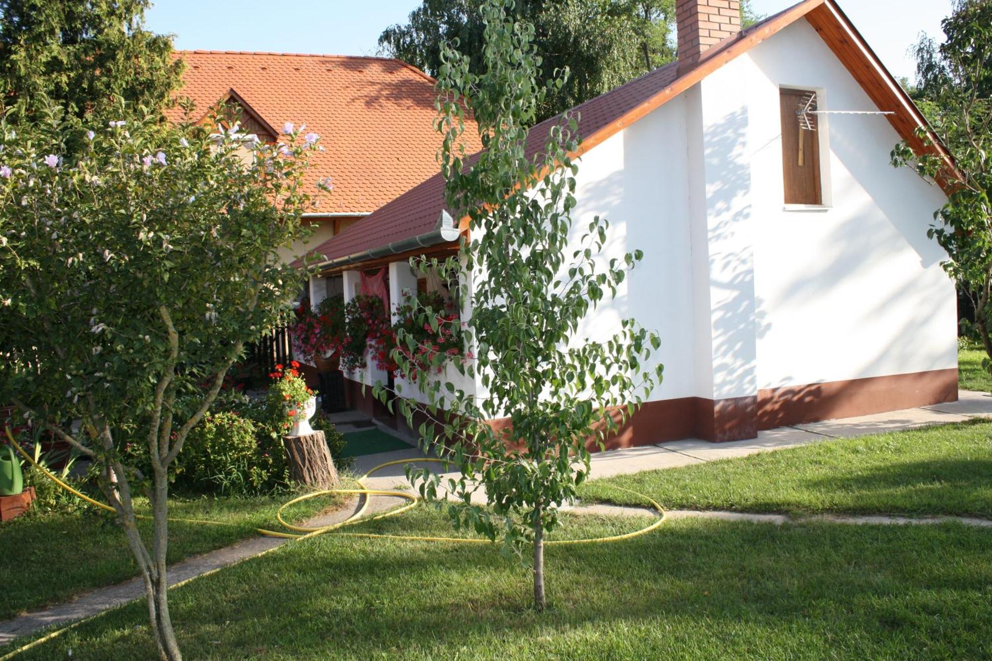 Adam Tanya Fogado Hotel Balazspuszta Exterior photo